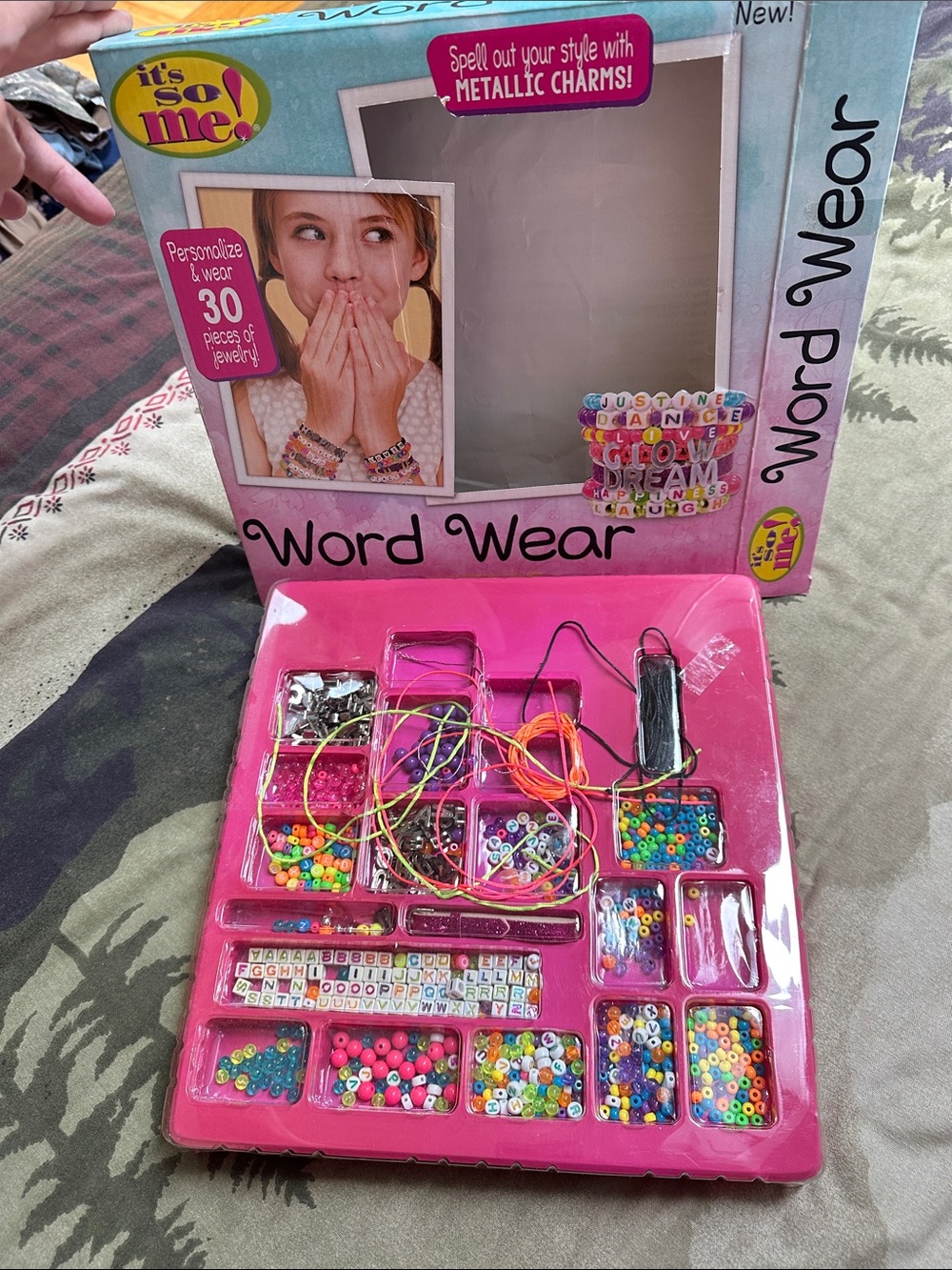 It's So Me! Word Wear Jewelry Kit - Colorful Alphabet Beads